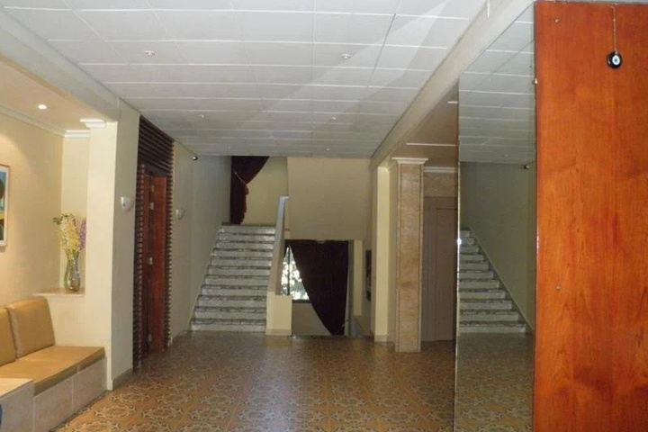 Room 9 of 22
