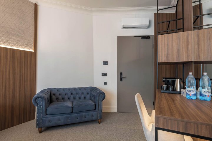 Room 125 of 208