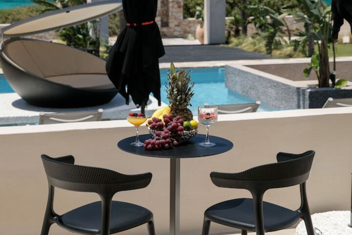 Terrace/Patio 48 of 136