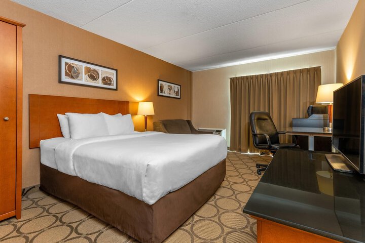 Room 22 of 35