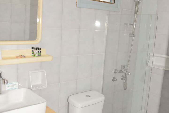 Room 55 of 106