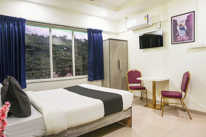 Room 10 of 37