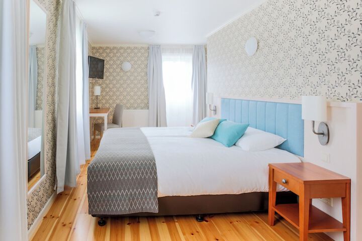 Room 20 of 53