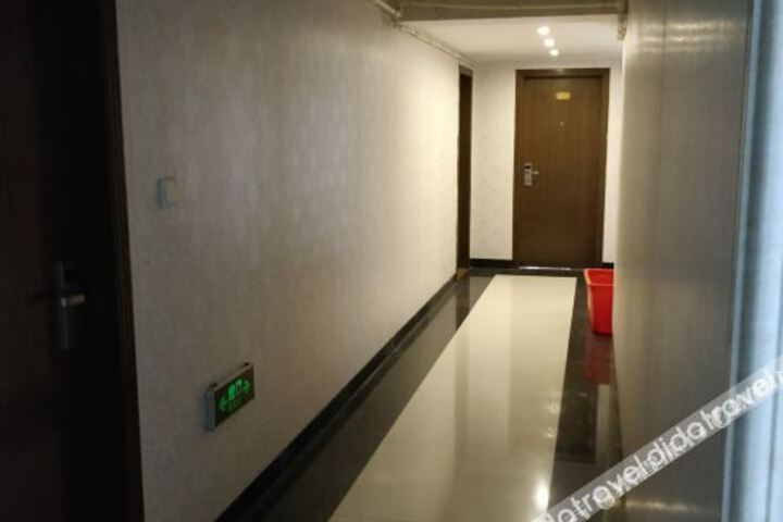 Hotel Interior 22 of 27