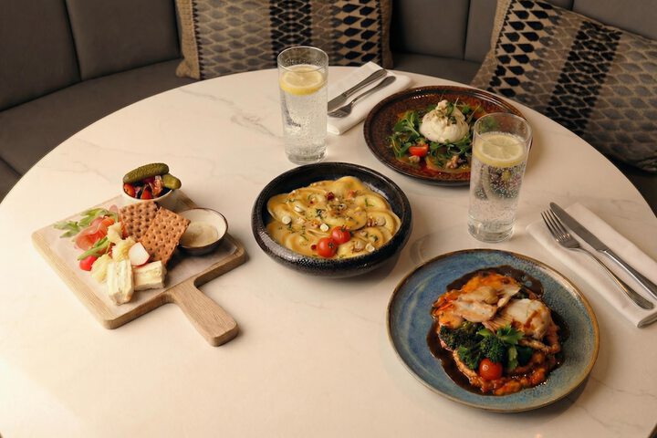 Dining 126 of 209