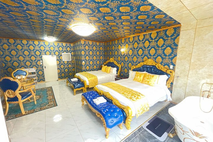 Room 76 of 185