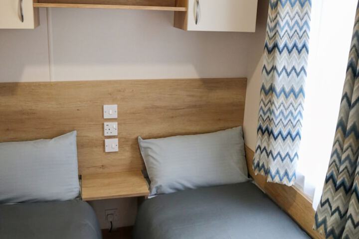 Room 4 of 55