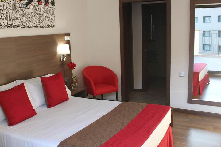 Room 28 of 118