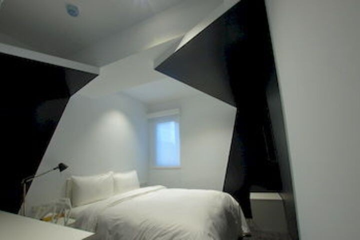 Room 41 of 65
