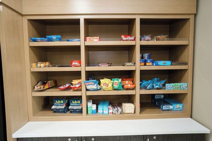 Snack bar