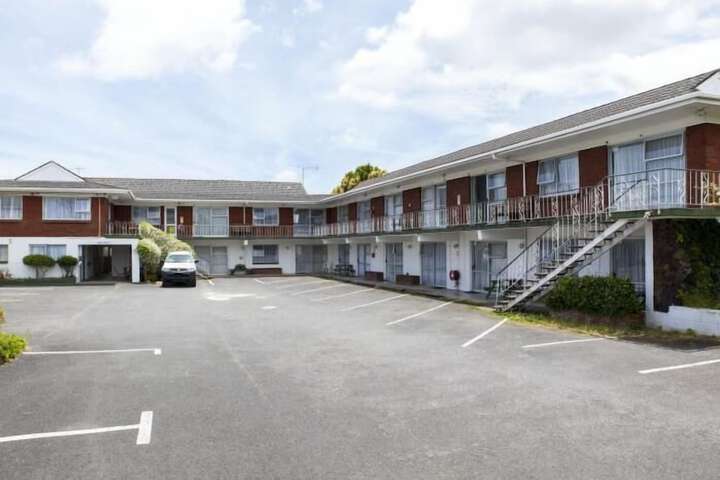 Hotel 27 of 28