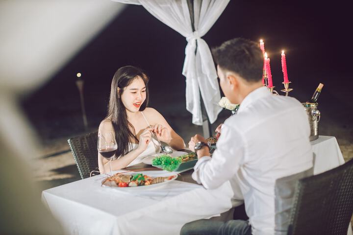Dining 54 of 77