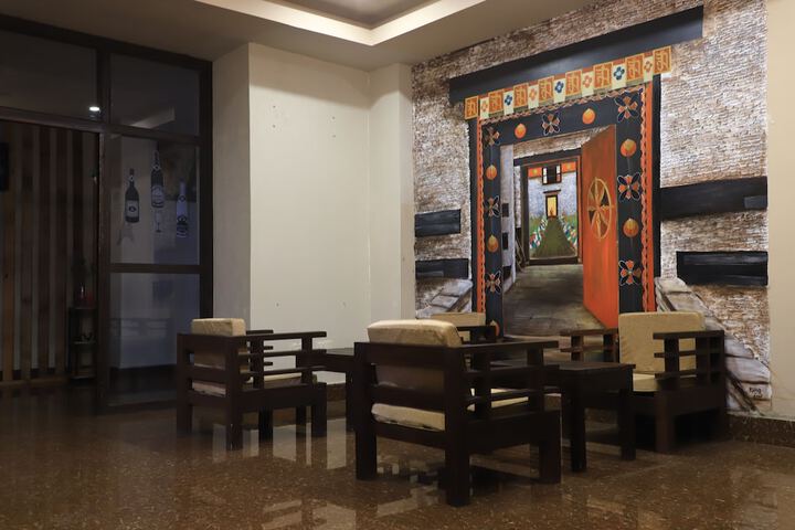 Hotel Interior 4 of 24
