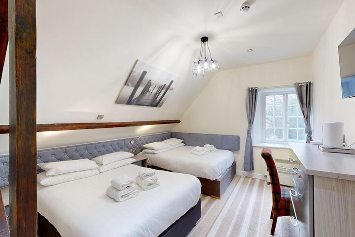 Room 40 of 92
