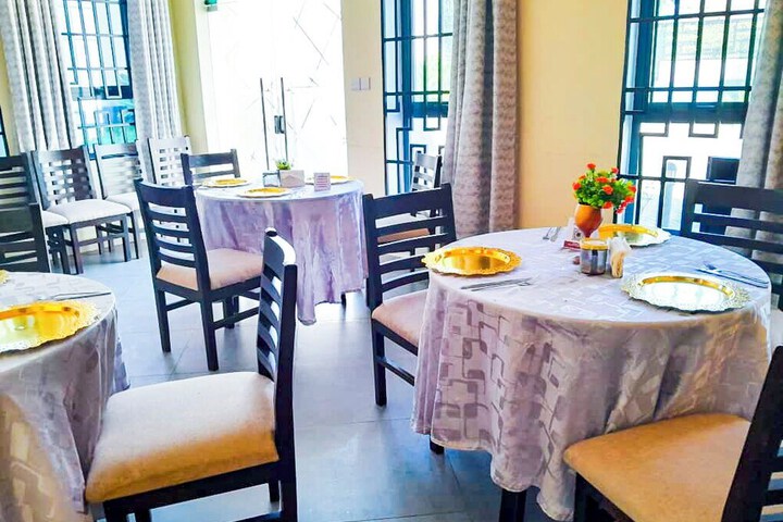Dining 119 of 133