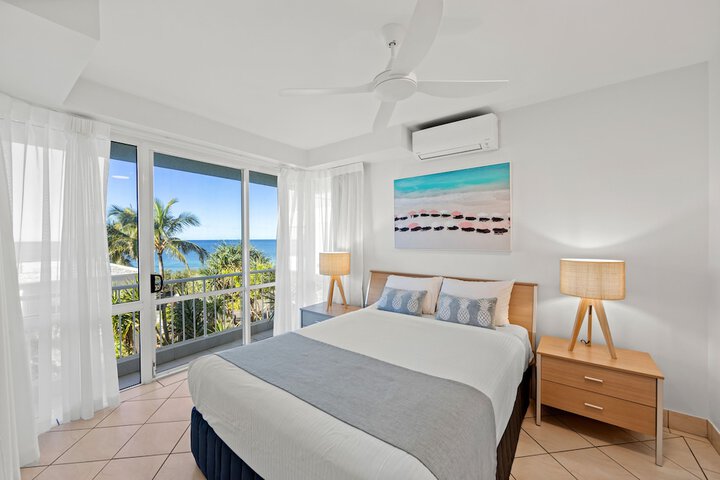 Room 4 of 64