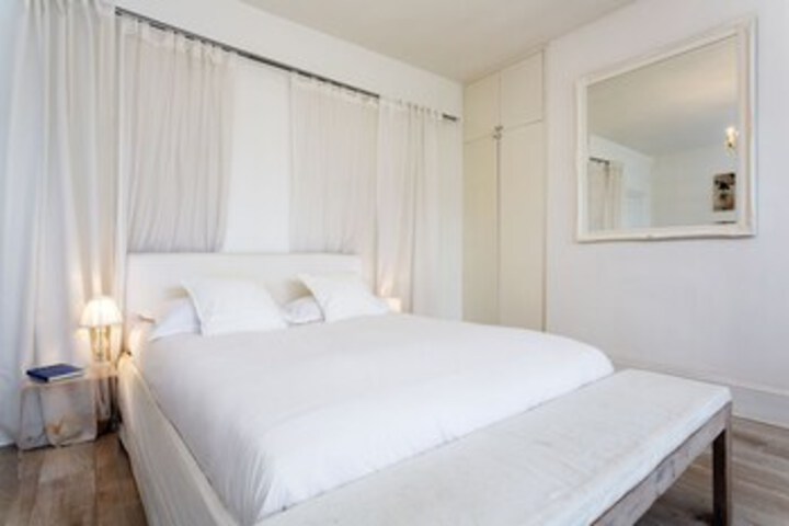 Room 17 of 26