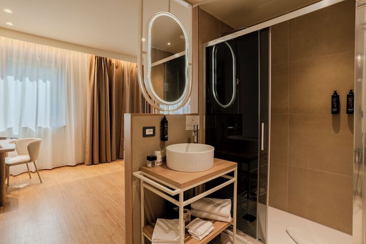 Clean Restrooms