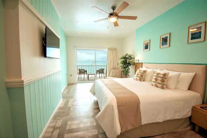 Room 15 of 25