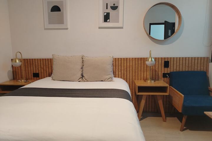 Room 6 of 22