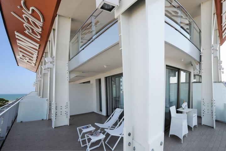 Terrace/Patio 44 of 71