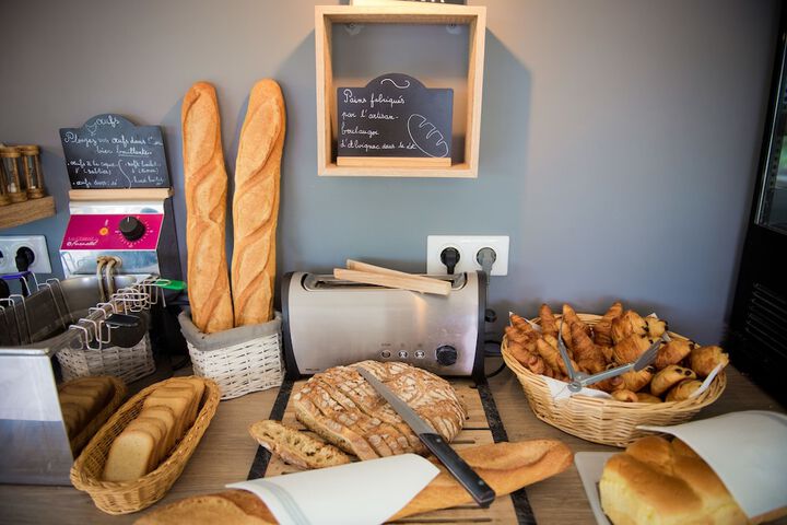Breakfast/Coffee Service 88 of 113
