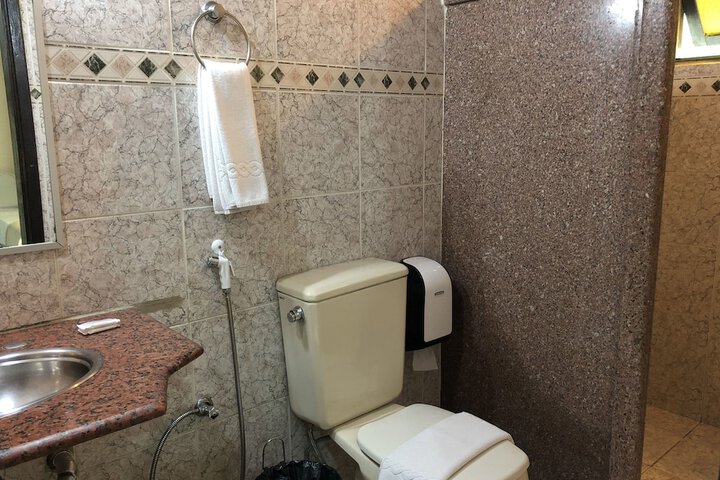 Clean Restrooms