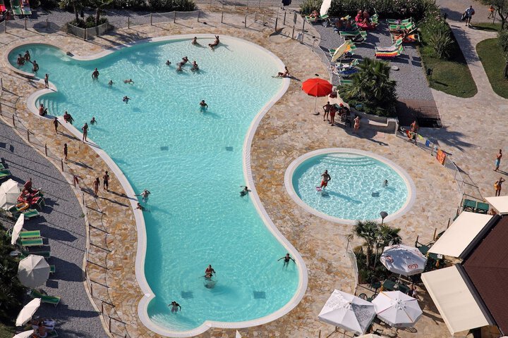 Pool Hotel