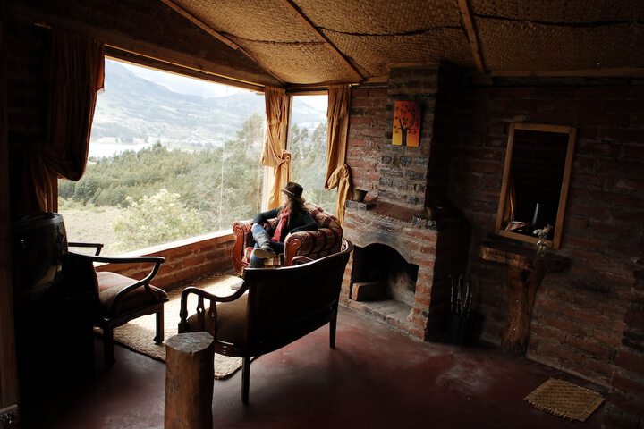 Room 4 of 35