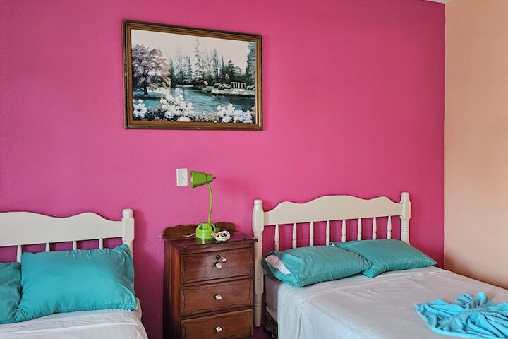 Room 12 of 37