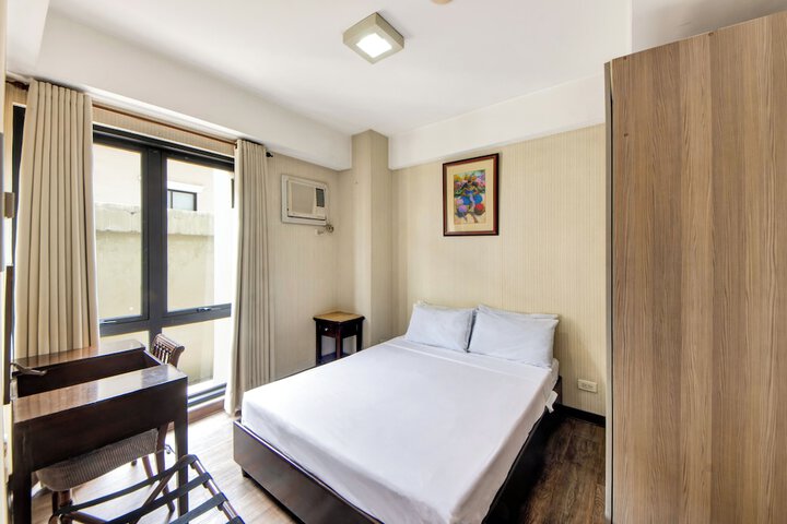 Room 7 of 37