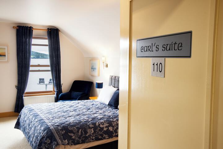 Room 2 of 50