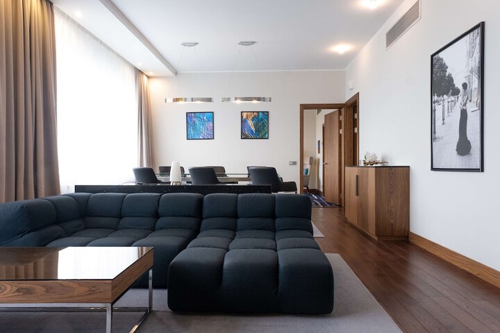 Room 19 of 160