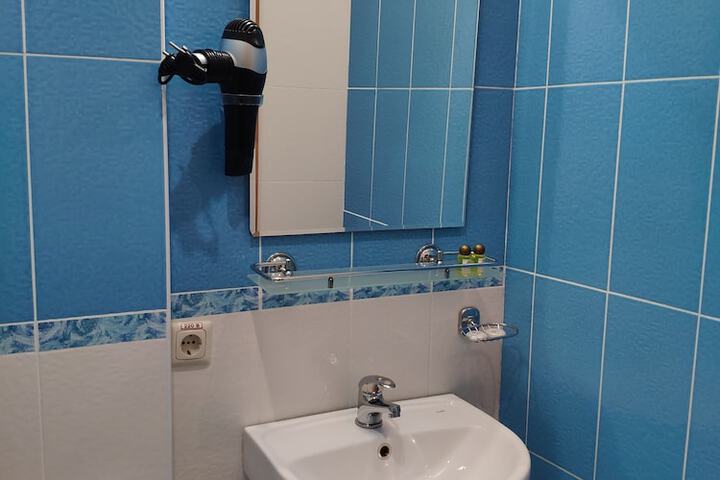Room 20 of 29