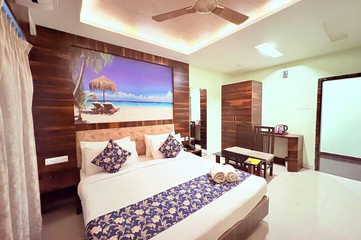 Room 4 of 44