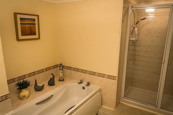 Room 16 of 17