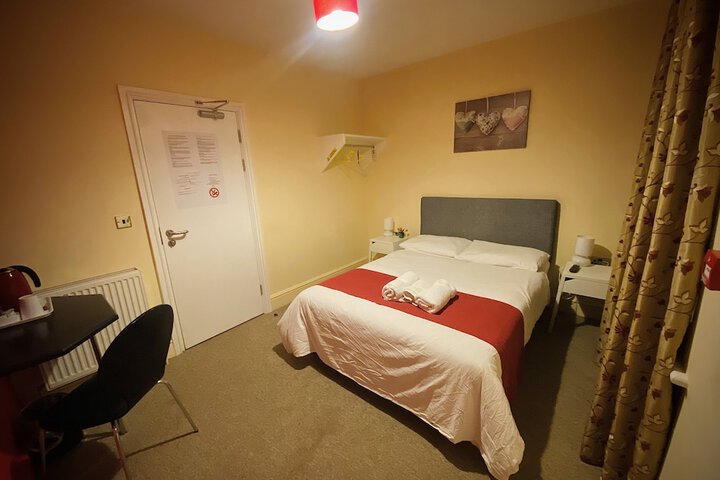 Room 11 of 23