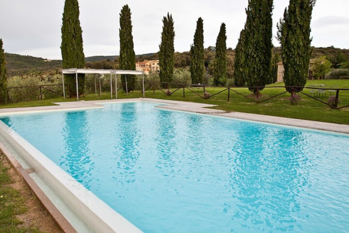 Pool 18 of 51