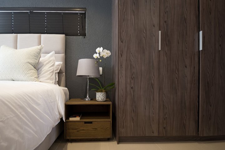Room 5 of 27