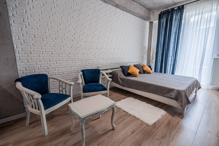 Room 13 of 61