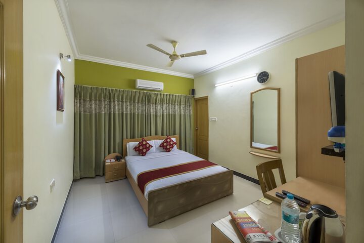 Room 9 of 26