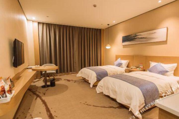 Oriental Hotel