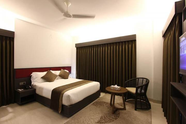Room 3 of 19