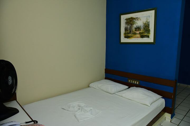 Room 19 of 82