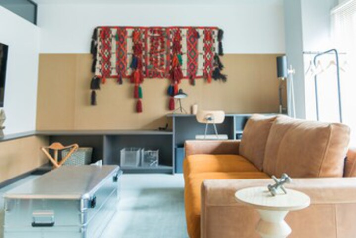 Room 10 of 214