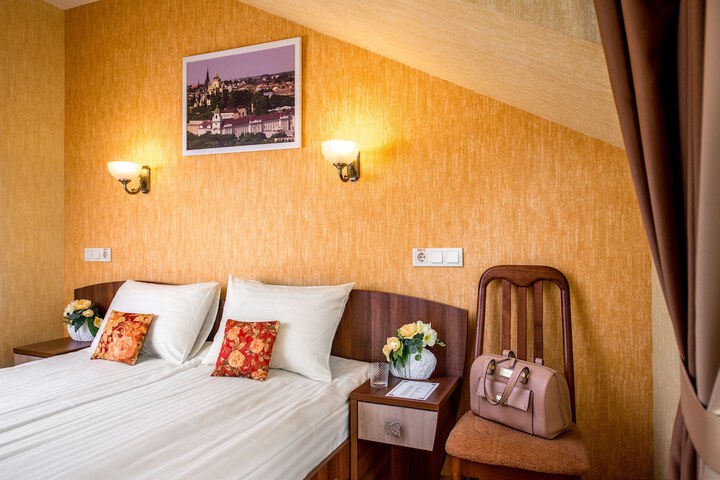 Room 21 of 64