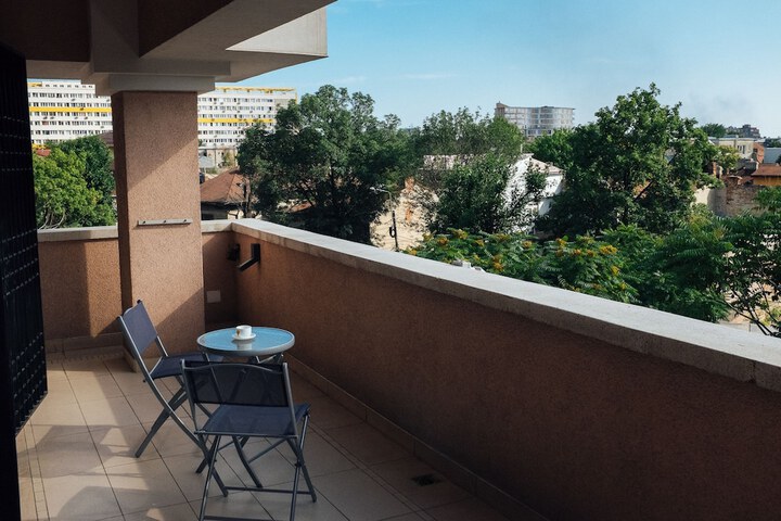 Terrace/Patio 9 of 31