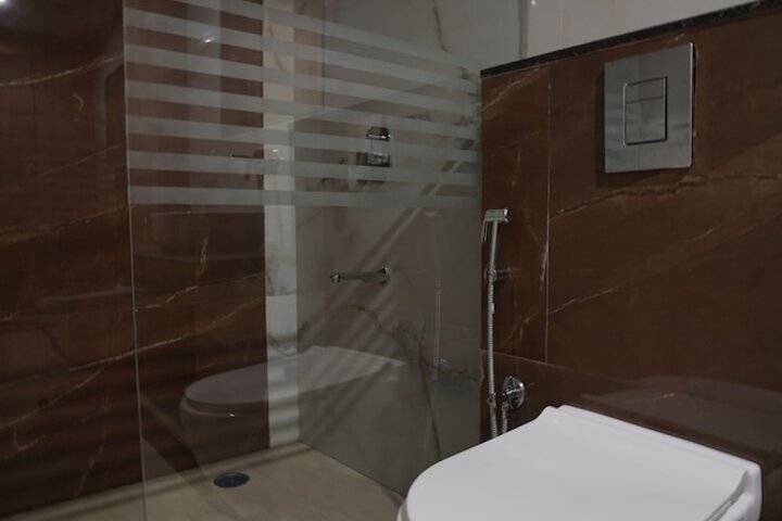 Room 54 of 69