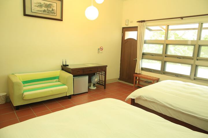 Room 8 of 39