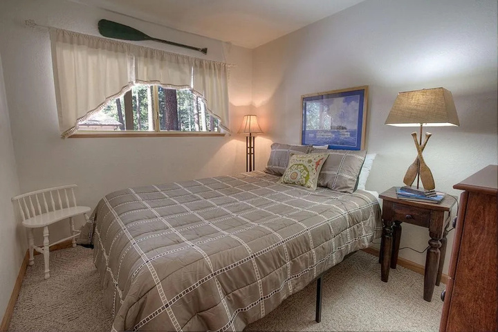 Room 3 of 12